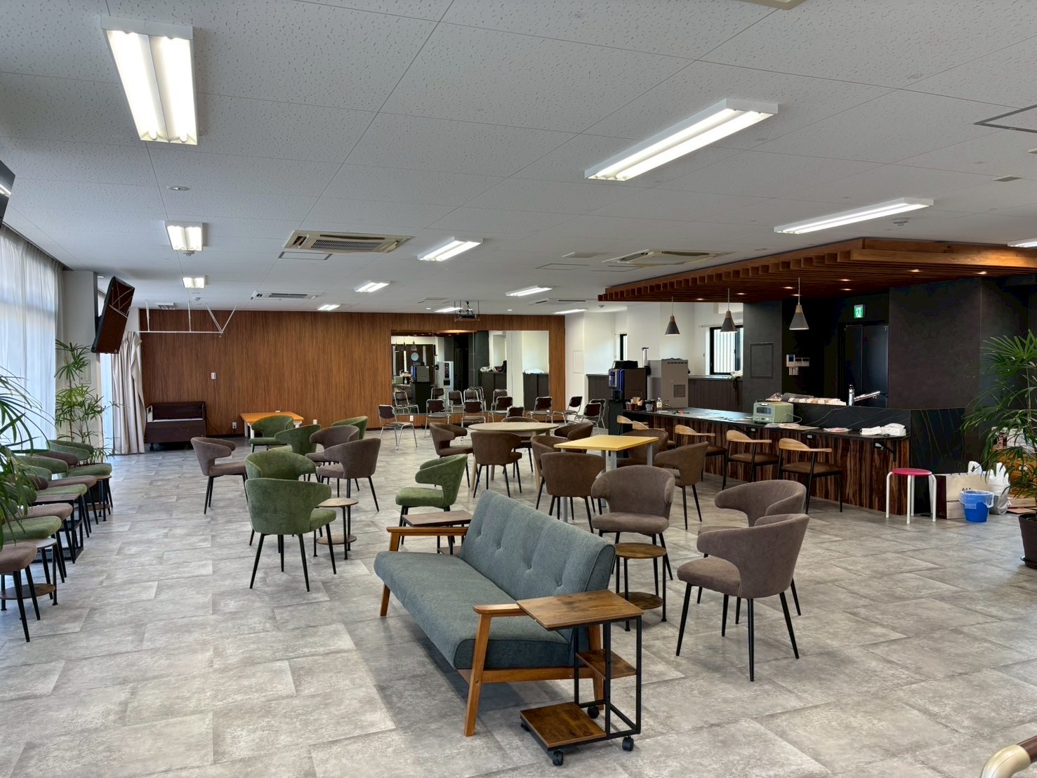 従来の介護施設を感じさせないデイサービス